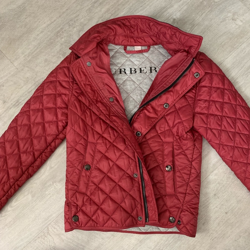 Burberry girl sweater